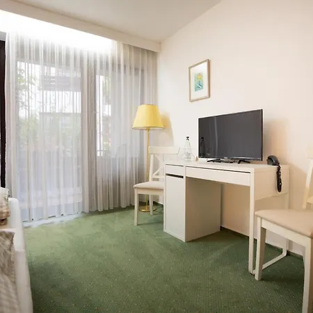 Hotel Suggenbad 3*