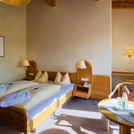 苏根拜德酒店 酒店 瓦德奇