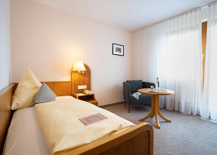 Suggenbad Szálloda 3*